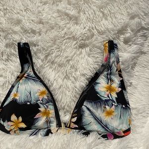 New bikini top! Super cute!